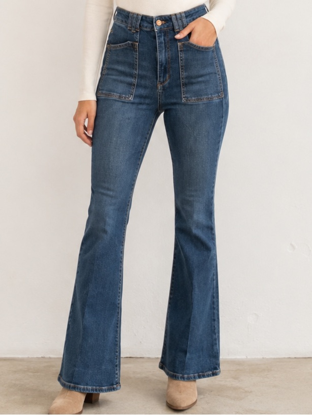 Pilcro Anthropologie High Rise Patch Pocket Flare Jeans 27